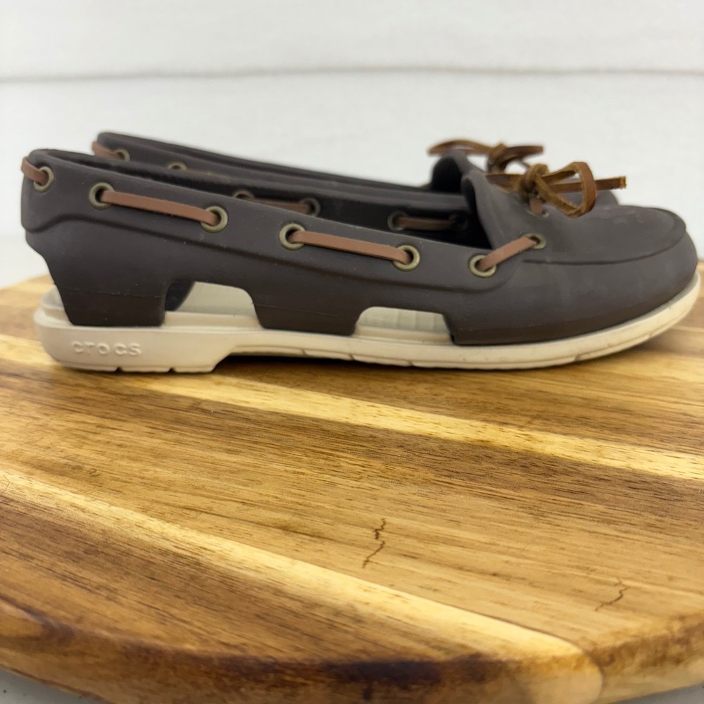 Crocs Sienna Boat Shoe Brown Loafer Comfort Slip On Casual Women's Size 6